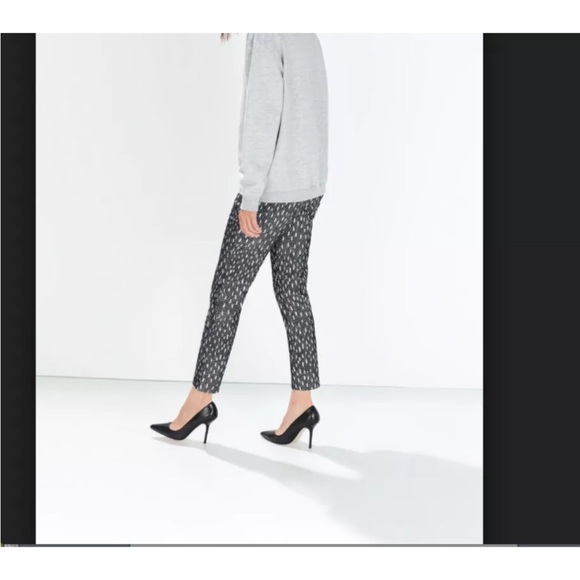 ZARA BASIC Black & White Abstract Print Slim Ankle Pants - Size M / US 6 - Picture 15 of 16